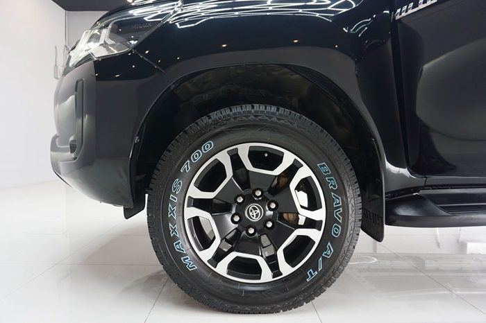 REVO 4WD 2021 2.4 MID MT DOUBLE CAB BLACK  7879 full