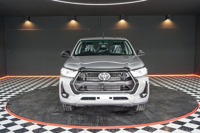 REVO 2WD 2020 2.4 MID AT DOUBLE CAB SILVER  7893 full