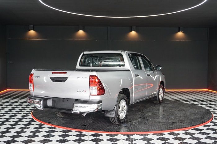 REVO 2WD 2020 2.4 MID AT DOUBLE CAB SILVER  7893 full