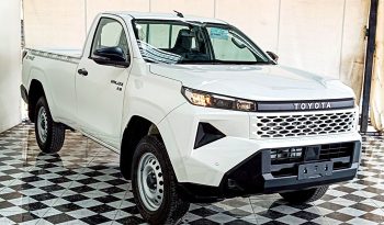 TRAVO 4TREX 4WD 2026 2.8 MT STANDARD WHITE  93079 full