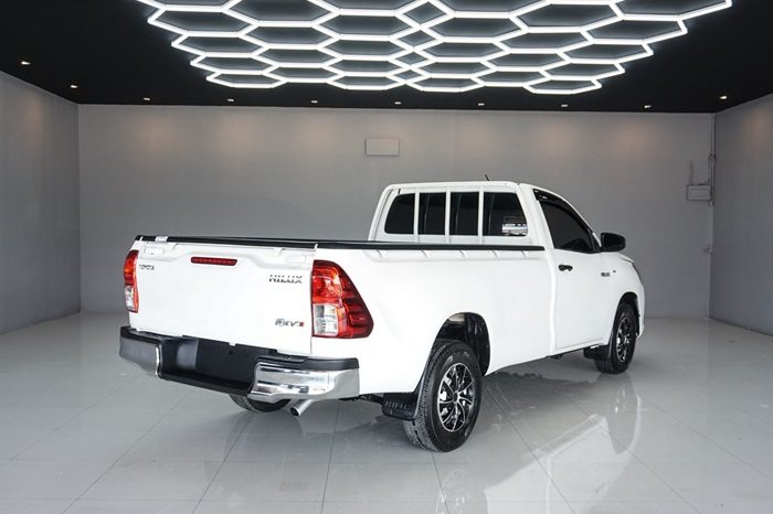 REVO 2WD 2019 2.4J MT STANDARD WHITE  9601 full