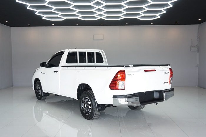 REVO 2WD 2019 2.4J MT STANDARD WHITE  9601 full