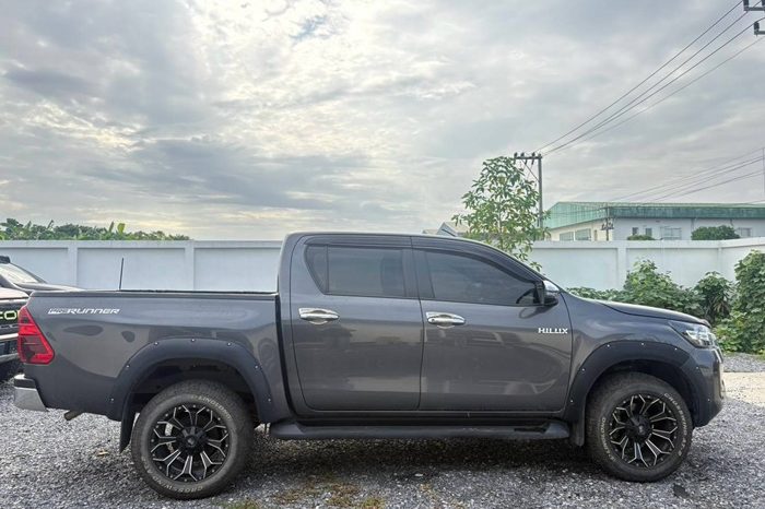 REVO PRE 2020 2.4 ENTRY AT DOUBLE CAB DARK GREY 4060 full