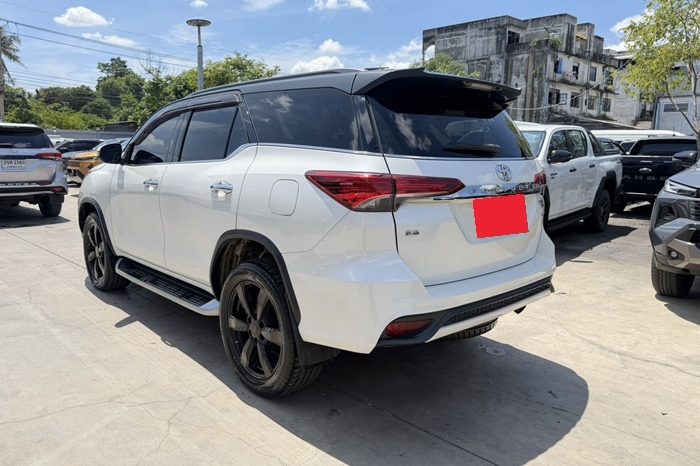 TOYOTA 4WD 2019 2.8V AT FORTUNER WHITE  5431 full