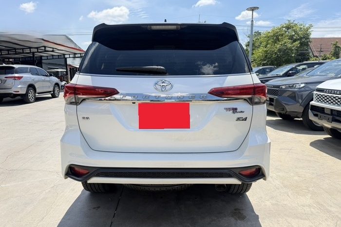 TOYOTA 4WD 2019 2.8V AT FORTUNER WHITE  5431 full