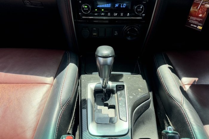 TOYOTA 4WD 2019 2.8V AT FORTUNER WHITE  5431 full