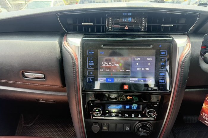 TOYOTA 4WD 2019 2.8V AT FORTUNER WHITE  5431 full