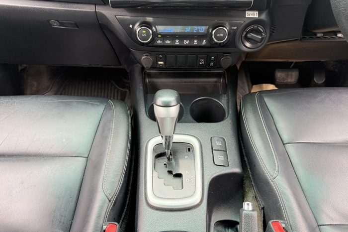 REVO 4WD 2021 2.8 HIGHT AT DOUBLE CAB SILVER  1621 full