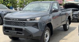TRAVO 4TREX 4WD 2026 2.8 AT STANDARD GREY 93759