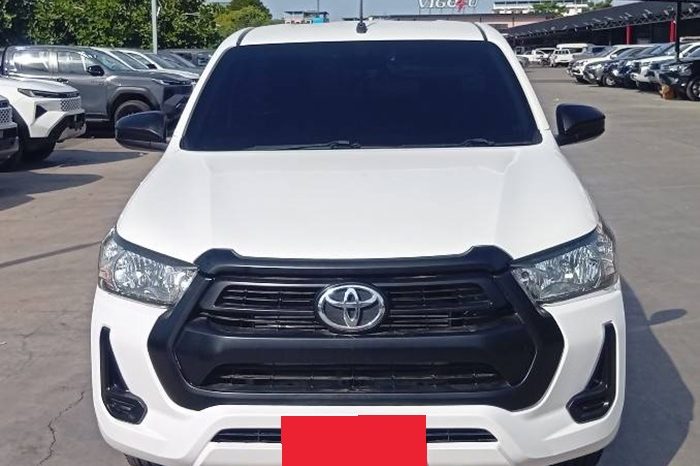 REVO 2WD 2021 2.4 ENTRY MT STANDARD WHITE  339 full