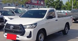 REVO 2WD 2021 2.4 ENTRY MT STANDARD WHITE  339