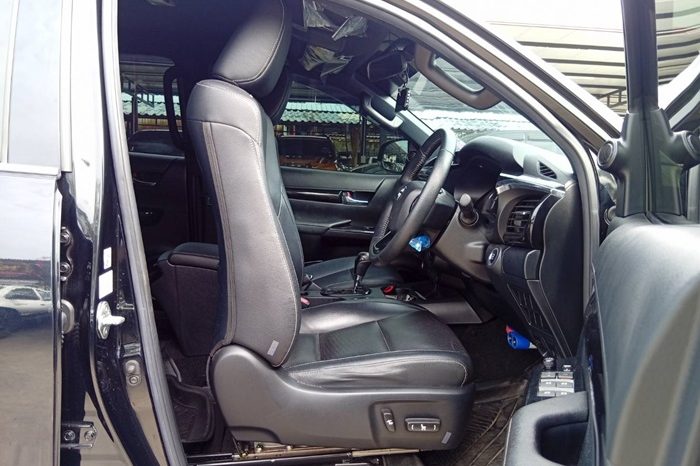 ROCCO 4WD 2019 2.8G AT DOUBLE CAB BLACK 7709 full