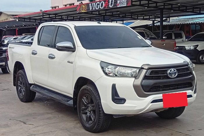 REVO PRE 2020 2.4 ENTRY AT DOUBLE CAB WHITE  512 full
