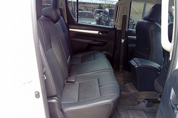 REVO PRE 2020 2.4 ENTRY AT DOUBLE CAB WHITE  512 full