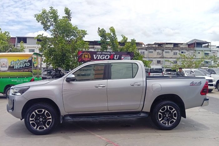 REVO 4WD 2021 2.4 MID MT DOUBLE CAB SILVER 2282 full