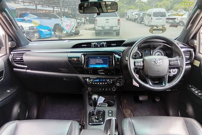 ROCCO 4WD 2019 2.8G AT DOUBLE CAB SILVER 2008 full