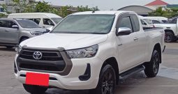 REVO PRE 2021 2.4 ENTRY AT SMART CAB WHITE  9936