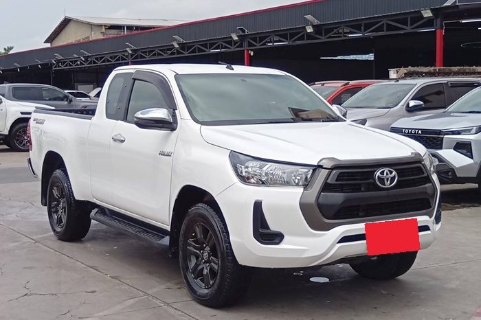 REVO PRE 2021 2.4 ENTRY AT SMART CAB WHITE  9936 full