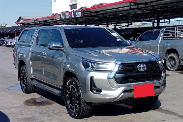 REVO PRE 2021 2.4 HIGHT AT DOUBLE CAB SILVER  3972 full