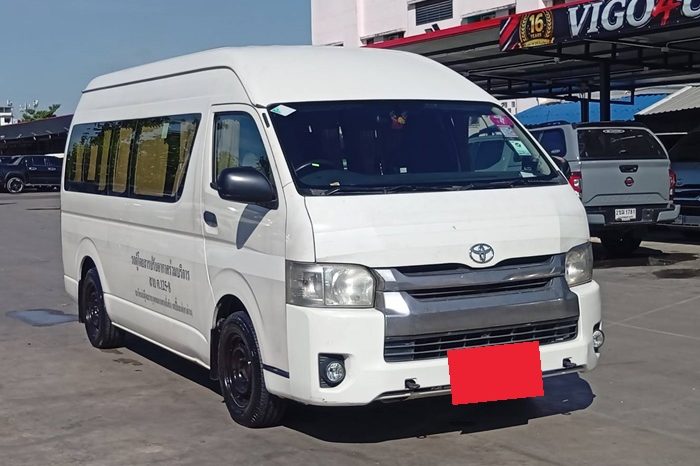 TOYOTA 2WD 2021 2.7 MT COMMUTER WHITE  5823 full