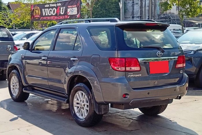 TOYOTA 4WD 2010 2.7V AT FORTUNER DARK GREY 2342 full