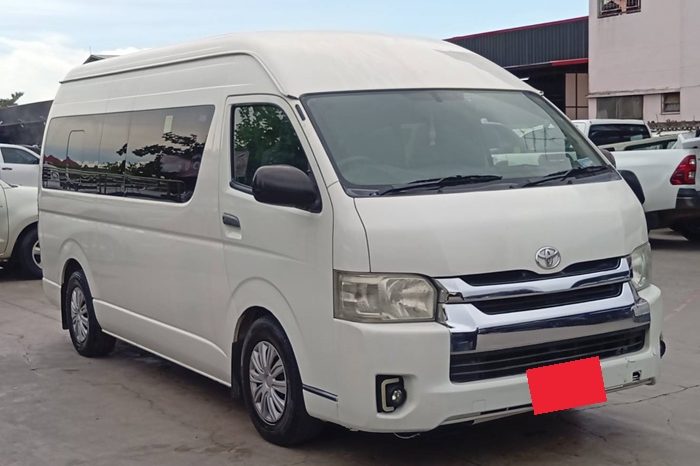 TOYOTA 2WD 2019 2.7 MT COMMUTER WHITE  1159 full