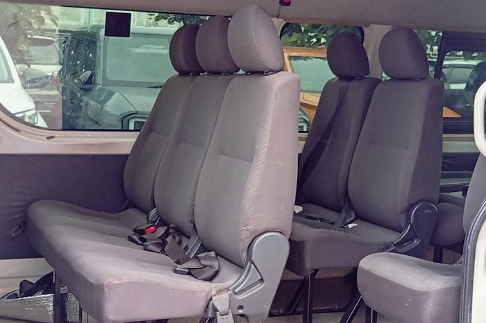 TOYOTA 2WD 2019 2.7 MT COMMUTER WHITE  1159 full