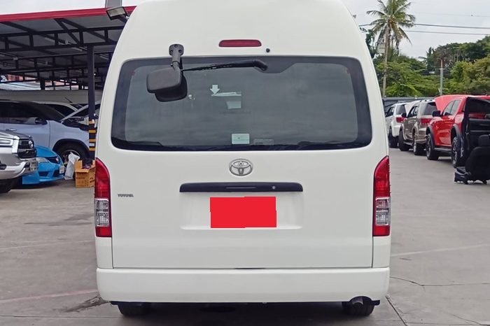 TOYOTA 2WD 2019 2.7 MT COMMUTER WHITE  3092 full