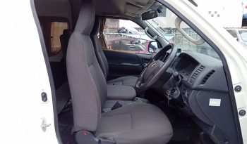 TOYOTA 2WD 2019 2.7 MT COMMUTER WHITE  3092 full