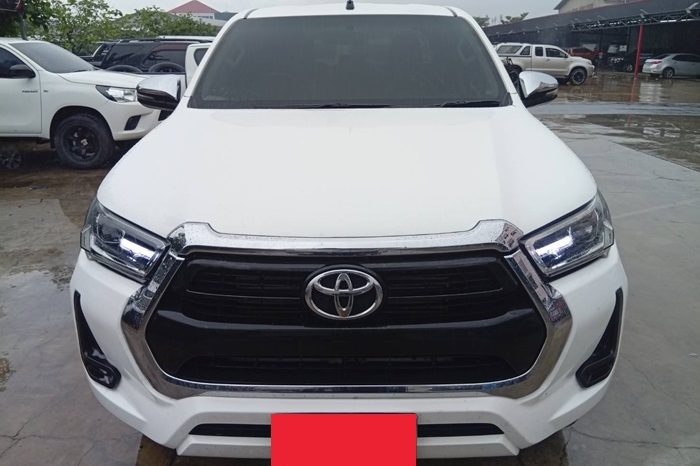 REVO PRE 2022 2.4 ENTRY AT DOUBLE CAB WHITE  5086 full