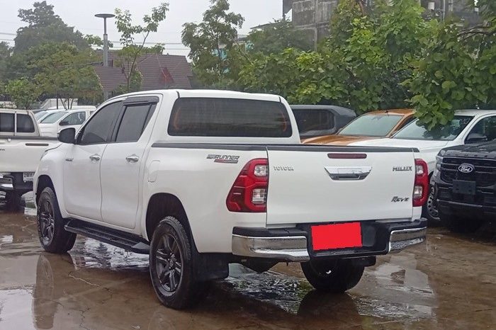 REVO PRE 2022 2.4 ENTRY AT DOUBLE CAB WHITE  5086 full