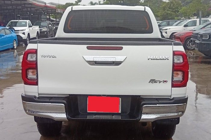 REVO PRE 2022 2.4 ENTRY AT DOUBLE CAB WHITE  5086 full