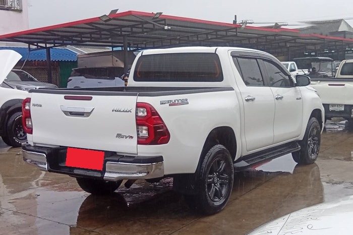 REVO PRE 2022 2.4 ENTRY AT DOUBLE CAB WHITE  5086 full