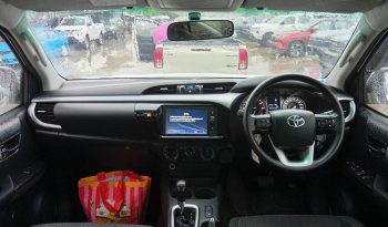 REVO PRE 2022 2.4 ENTRY AT DOUBLE CAB WHITE  5086 full