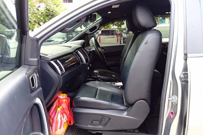 FORD 4WD 2019 2.0 AT SUV EVEREST GREY  9304 full