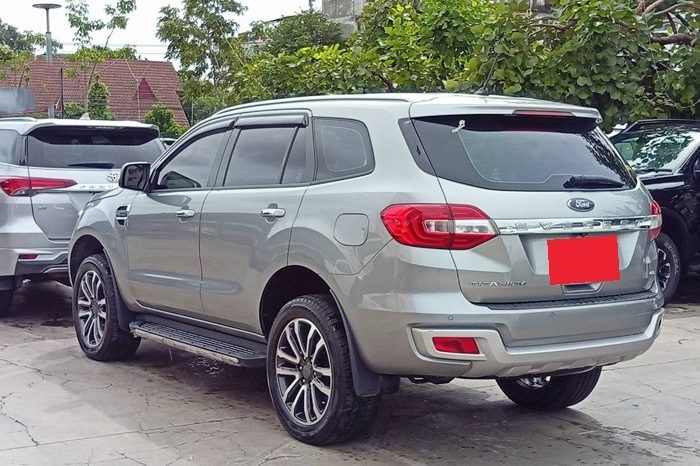 FORD 4WD 2019 2.0 AT SUV EVEREST GREY  9304 full