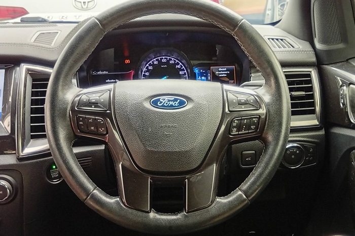FORD 4WD 2019 2.0 AT SUV EVEREST GREY  9304 full