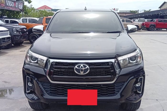 REVO PRE 2019 2.4E AT DOUBLE CAB BLACK  2105 full