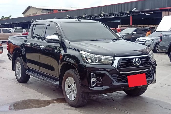 REVO PRE 2019 2.4E AT DOUBLE CAB BLACK  2105 full