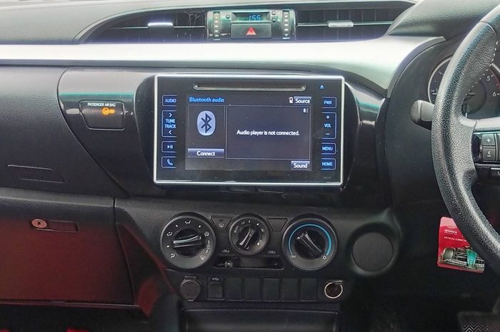 REVO PRE 2019 2.4E AT DOUBLE CAB BLACK  2105 full