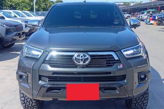 REVO PRE 2023 2.4 MID AT DOUBLE CAB DARK GREY 845 full