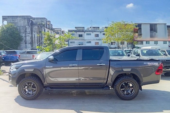 REVO PRE 2023 2.4 MID AT DOUBLE CAB DARK GREY 845 full