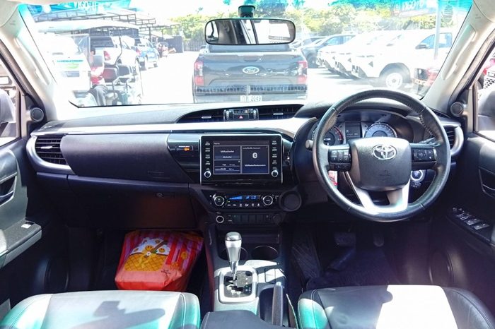 REVO PRE 2020 2.4 HIGHT AT DOUBLE CAB SILVER  4062 full