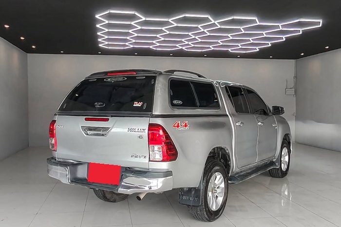 REVO 4WD 2019 2.8G AT DOUBLE CAB SILVER  2363 full
