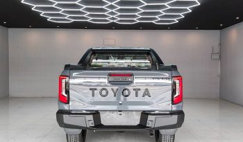 TRAVO OVERLAND PLUS 4WD 2026 2.8 AT DOUBLE CAB GREY  25611 full
