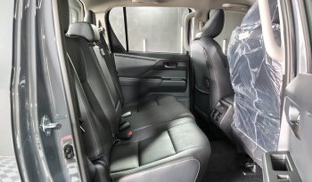 TRAVO OVERLAND PLUS 4WD 2026 2.8 AT DOUBLE CAB GREY  25451 full