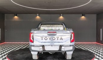 TRAVO OVERLAND PLUS 4WD 2026 2.8 AT DOUBLE CAB GREY  25451 full