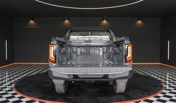 TRAVO OVERLAND PLUS 4WD 2026 2.8 AT DOUBLE CAB GREY  25370 full