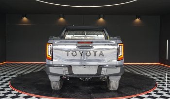 TRAVO OVERLAND PLUS 4WD 2026 2.8 AT DOUBLE CAB GREY  25370 full