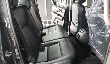 TRAVO OVERLAND PLUS 4WD 2026 2.8 AT DOUBLE CAB GREY  25370 full